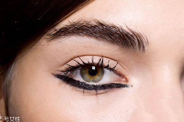 下眼線(xiàn)有幾種畫(huà)法 10種下眼線(xiàn)畫(huà)法