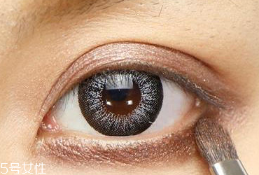 圓眼睛怎么畫下眼線 這么畫擺脫眼大無神 圓眼睛怎么畫下眼線 這么畫擺脫眼大無神