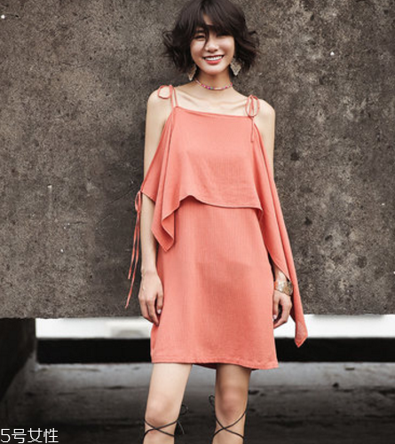 吊帶裙適合什么身材？吊帶裙穿搭圖片