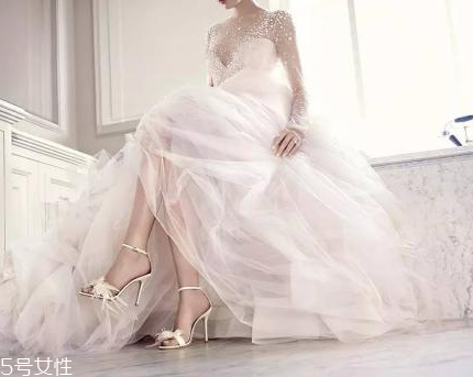 婚鞋只能穿一次嗎？婚鞋結(jié)婚后不能穿了嗎