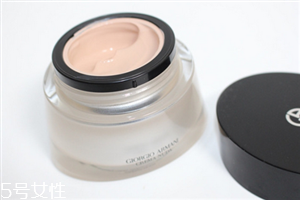 阿瑪尼素顏霜遮顏效果如何 阿瑪尼素顏霜使用效果圖 阿瑪尼素顏霜遮顏效果如何 阿瑪尼素顏霜使用效果圖