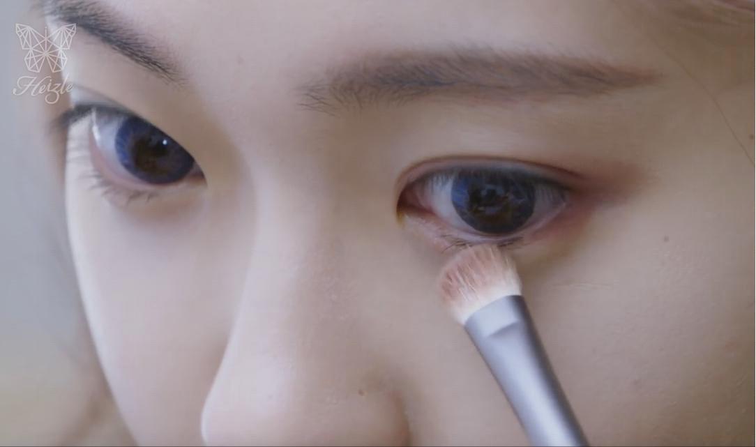 冬日初雪夢(mèng)幻妝容教學(xué)