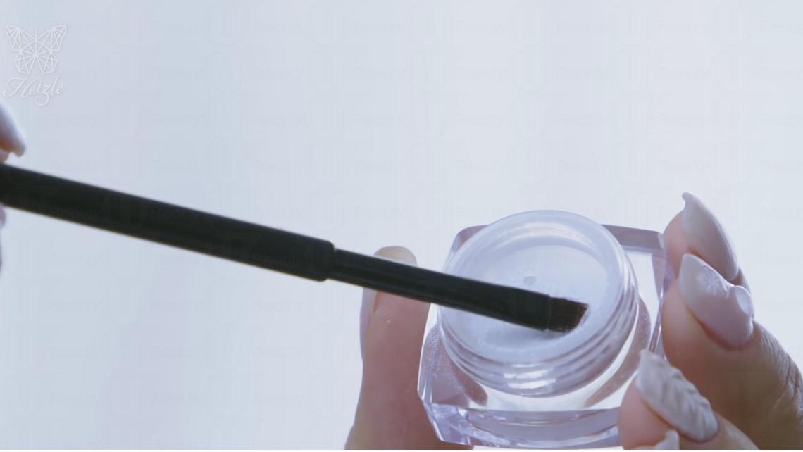 冬日初雪夢(mèng)幻妝容教學(xué)