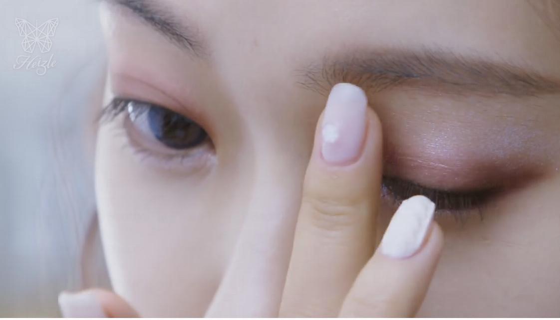 冬日初雪夢(mèng)幻妝容教學(xué)