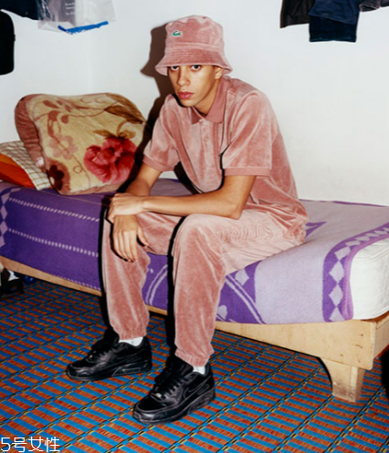 supreme與lacoste2018春夏聯(lián)名在哪買_有哪些款式 supreme與lacoste2018春夏聯(lián)名在哪買_有哪些款式