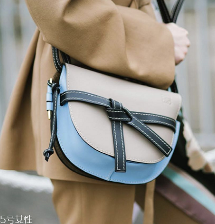loewe gate bag多少錢？羅意威18新款馬鞍包價(jià)格