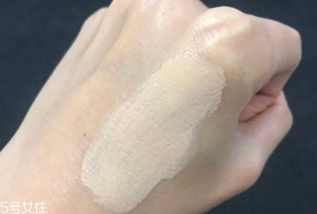 雅詩(shī)蘭黛粉底液色號(hào)怎么選 雅詩(shī)蘭黛粉底液使用測(cè)評(píng) 雅詩(shī)蘭黛粉底液色號(hào)怎么選 雅詩(shī)蘭黛粉底液使用測(cè)評(píng)