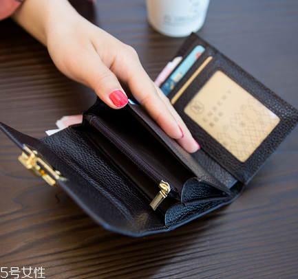 錢包可以扔嗎？扔錢包的講究