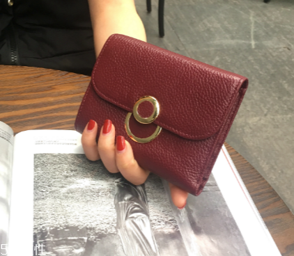 錢包可以用藍色嗎？藍色錢包好嗎