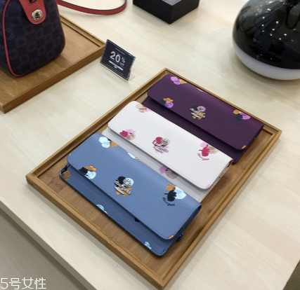 錢包是長款好還是短款好？錢包長款和短款的區(qū)別