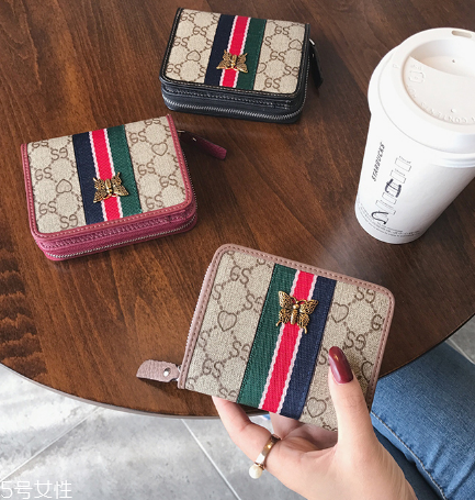 錢包軟皮好還是硬皮好？錢包皮質(zhì)軟硬對(duì)比