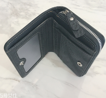 錢包軟皮好還是硬皮好？錢包皮質(zhì)軟硬對(duì)比