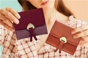 錢(qián)包泡了水怎么辦？錢(qián)包被水泡了恢復(fù)方法