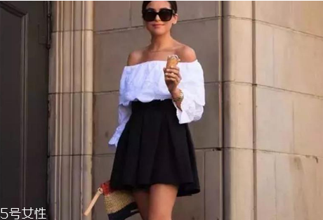 一字肩衣服配什么褲子？一字肩上衣搭配褲子圖片