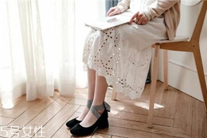 矮個(gè)子穿什么鞋子顯高？顯腿長(zhǎng)的鞋子款式推薦