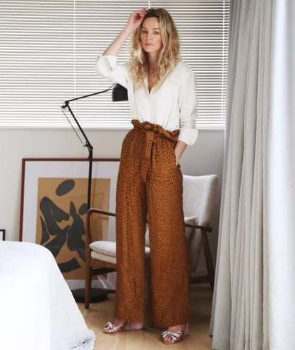 紙袋褲怎么搭配？紙袋褲搭配技巧