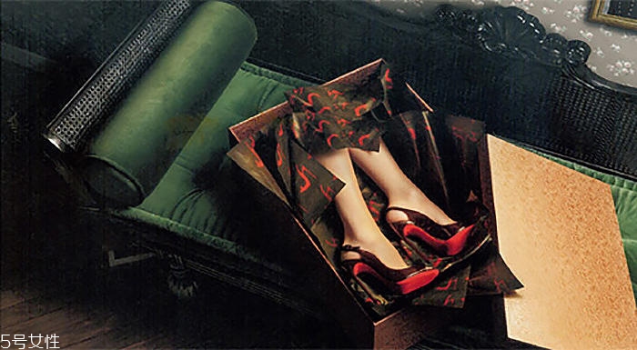 christian louboutin熱門彩妝有哪些 cl暢銷產(chǎn)品盤點(diǎn) christian louboutin熱門彩妝有哪些 cl暢銷產(chǎn)品盤點(diǎn)