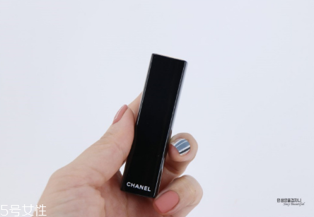 香奈兒唇頰露多少錢 香奈兒全新coco柔霧唇頰露色號試色 香奈兒唇頰露多少錢 香奈兒全新coco柔霧唇頰露色號試色