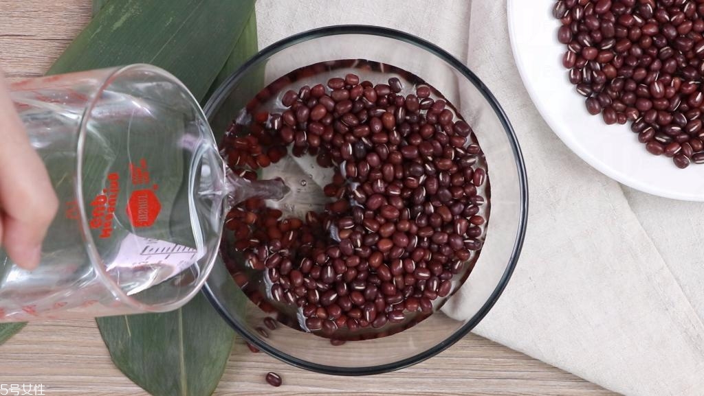 迷你水晶粽子的做法和包法 迷你水晶粽子的做法和包法