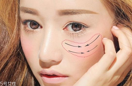 ins愛(ài)心蘋果腮紅怎么畫(huà) 愛(ài)心蘋果腮紅畫(huà)法教程