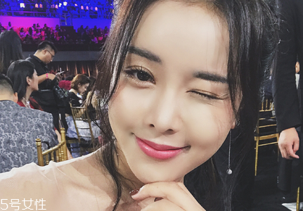 嫁接睫毛需要多長時間 嫁接睫毛如何保養(yǎng) 嫁接睫毛需要多長時間 嫁接睫毛如何保養(yǎng)