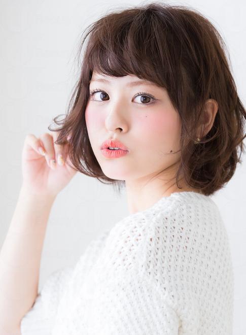 女眉上劉海短發(fā)型圖片 文青女神風(fēng) 女眉上劉海短發(fā)型圖片 文青女神風(fēng)