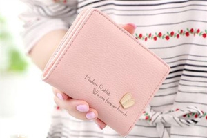 錢包上有劃痕怎么辦？錢包上劃痕消除方法