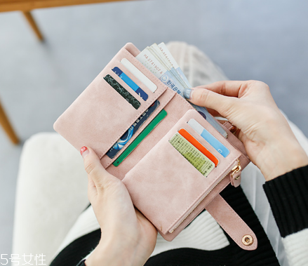 錢包刻字刻什么好？錢包刻字圖案推薦