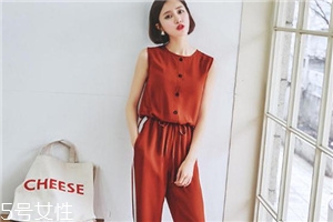 今年流行什么樣的連體褲？今年最火的連體褲款式匯總