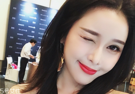 嫁接睫毛需要多長時間 嫁接睫毛如何保養(yǎng) 嫁接睫毛需要多長時間 嫁接睫毛如何保養(yǎng)