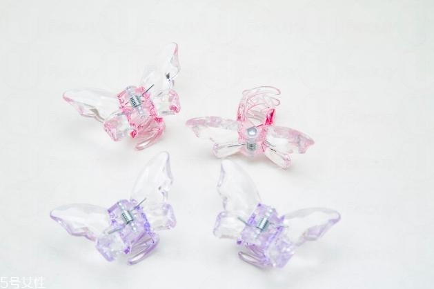 卷發(fā)早上起來怎么打理 卷發(fā)起床后怎么打理 卷發(fā)早上起來怎么打理 卷發(fā)起床后怎么打理