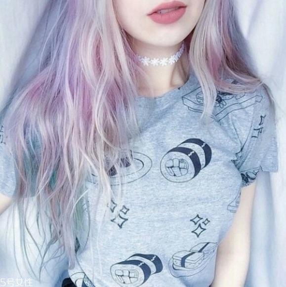 薰衣草顏色頭發(fā)圖片 薰衣草色頭發(fā)圖片 薰衣草顏色頭發(fā)圖片 薰衣草色頭發(fā)圖片