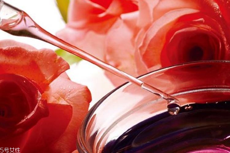 akin玫瑰果油適合油皮嗎 akin玫瑰果油多久能看到效果 akin玫瑰果油適合油皮嗎 akin玫瑰果油多久能看到效果