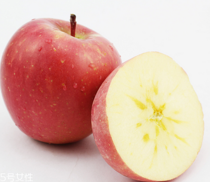 冰糖心蘋果爛心是什么原因？冰糖心蘋果里面發(fā)黑