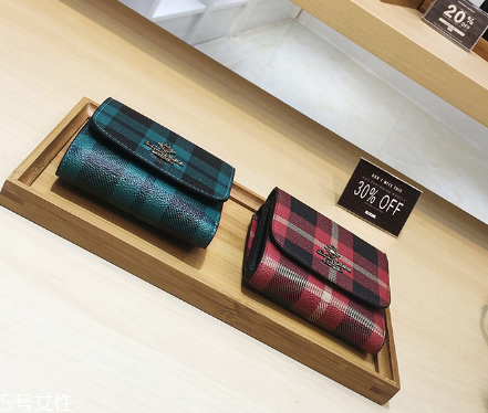 錢包需要經(jīng)常換嗎？錢包更換的時(shí)間間隔