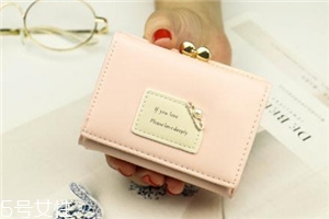 錢包拉鏈不好拉怎么辦？錢包拉鏈拉不上解決方法