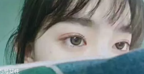 綠色美瞳適合畫什么妝 綠色美瞳給人什么感覺 綠色美瞳適合畫什么妝 綠色美瞳給人什么感覺