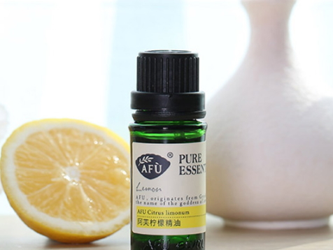 檸檬精油的使用方法 檸檬精油使用注意事項 檸檬精油的使用方法 檸檬精油使用注意事項
