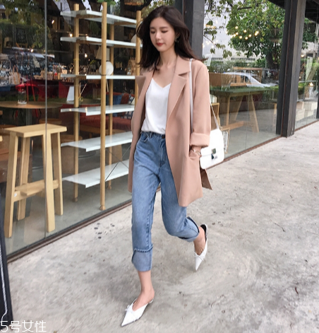 煙管褲怎么穿好看？煙管褲搭配技巧