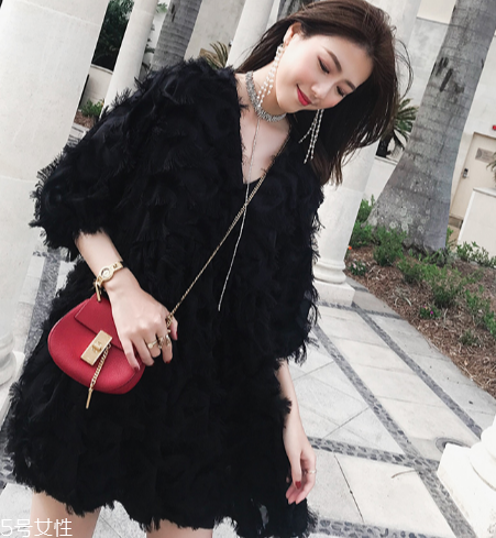 梨形身材穿什么連衣裙好看？適合梨形身材的連衣裙推薦