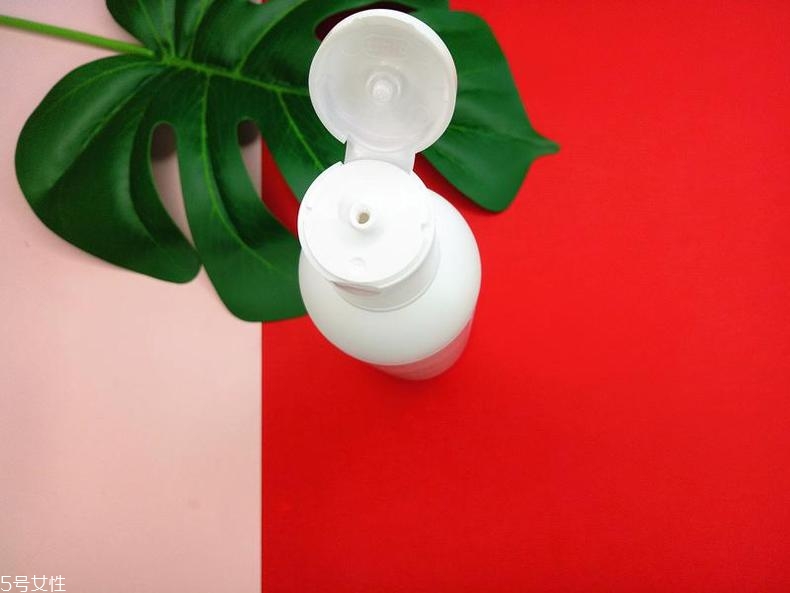 ziaja護(hù)手霜孕婦能用嗎 ziaja山羊奶護(hù)手霜成分 ziaja護(hù)手霜孕婦能用嗎 ziaja山羊奶護(hù)手霜成分