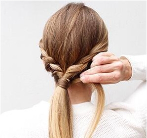 女式油頭發(fā)型怎么弄 頭發(fā)油怎么扎頭發(fā) 女式油頭發(fā)型怎么弄 頭發(fā)油怎么扎頭發(fā)