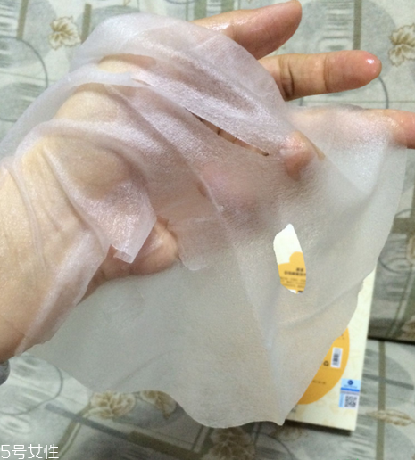 春雨面膜和ahc面膜哪個(gè)好用 ahc和春雨面膜區(qū)別對(duì)比 春雨面膜和ahc面膜哪個(gè)好用 ahc和春雨面膜區(qū)別對(duì)比