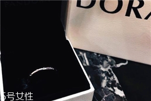 925銀可以沾水嗎？925銀能碰水嗎