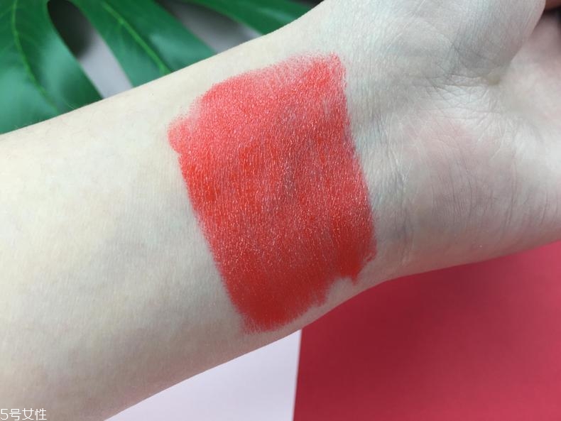 kiko口紅413是什么顏色 kiko口紅413好看嗎 kiko口紅413是什么顏色 kiko口紅413好看嗎