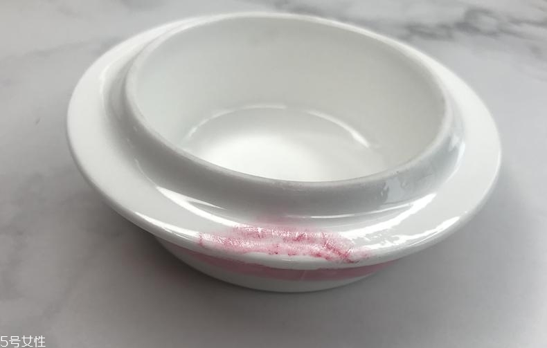 新西蘭km口紅4號(hào)是什么色 kareen murrell04素顏圖 新西蘭km口紅4號(hào)是什么色 kareen murrell04素顏圖