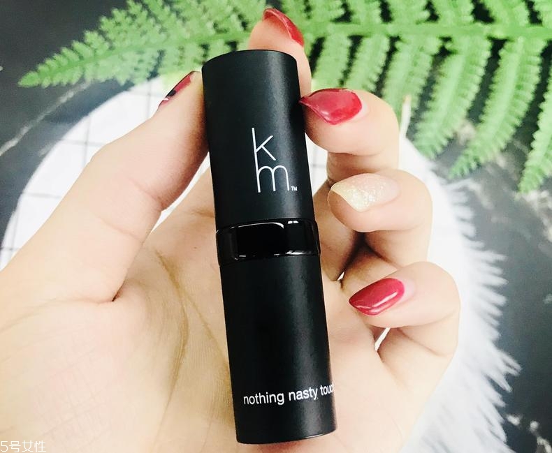 新西蘭km口紅4號(hào)是什么色 kareen murrell04素顏圖 新西蘭km口紅4號(hào)是什么色 kareen murrell04素顏圖