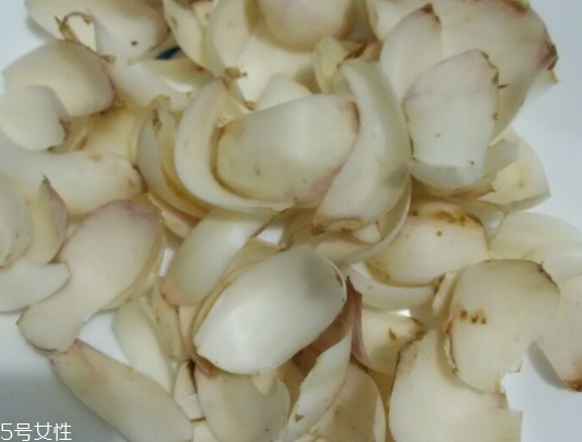 新鮮百合可以燉藕嗎？新鮮百合燉藕好吃嗎？