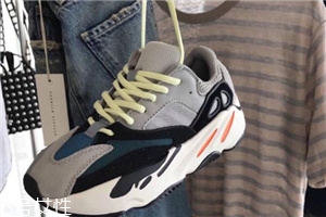 yeezy 700偏碼嗎？yeezy 700碼數(shù)正常嗎