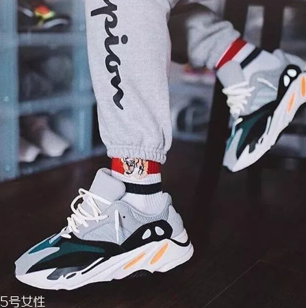 yeezy 700真假對比 yeezy 700真假鑒定 yeezy 700真假對比 yeezy 700真假鑒定